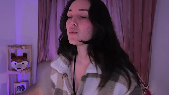 Snapshot of molly_marmalade_ chatting on 11-06-25, 02:51 molly marmalade online show from 11-06-25, 02:51