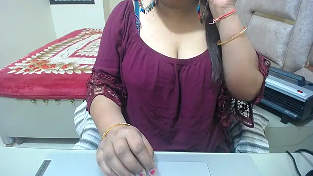 Shanvi  online show from 02-19-25, 03:28