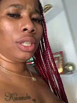 Snapshot of CurvyDesire1 chatting on 02-26-25, 01:30 CurvyDesire1 online show from 02-26-25, 01:30