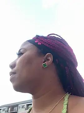 Snapshot of CurvyDesire1 chatting on 03-18-25, 02:59 CurvyDesire1 online show from 03-18-25, 02:59