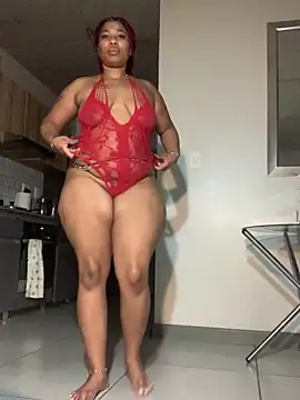 Snapshot of CurvyDesire1 chatting on 03-18-25, 07:20 CurvyDesire1 online show from 03-18-25, 07:20