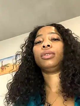 Snapshot of CurvyDesire1 chatting on 09-14-25, 05:28 CurvyDesire1 online show from 09-14-25, 05:28