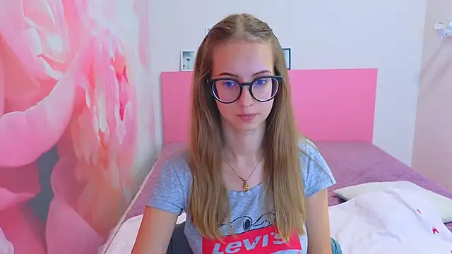 AliceAdams online show from 11-06-25, 07:53