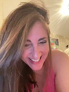 Snapshot of PreciousKittyXO chatting on 12-04-24, 10:19 PreciousKittyXO online show from 12-04-24, 10:19