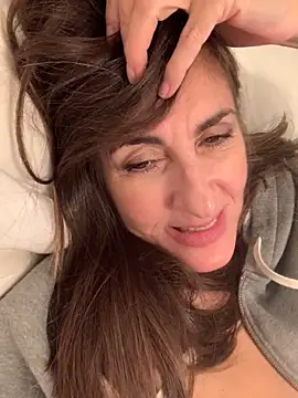 Snapshot of PreciousKittyXO chatting on 01-07-25, 06:56 PreciousKittyXO online show from 01-07-25, 06:56