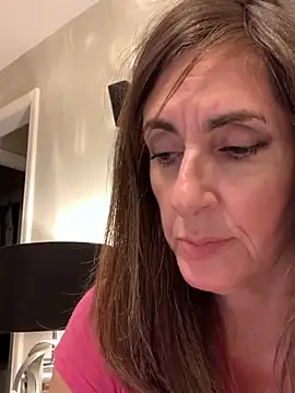 Snapshot of PreciousKittyXO chatting on 01-14-25, 12:43 PreciousKittyXO online show from 01-14-25, 12:43