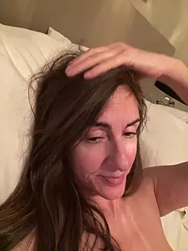 Snapshot of PreciousKittyXO chatting on 01-18-25, 05:15 PreciousKittyXO online show from 01-18-25, 05:15