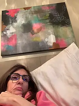 Snapshot of PreciousKittyXO chatting on 03-04-25, 09:54 PreciousKittyXO online show from 03-04-25, 09:54