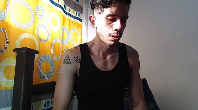 alisterxxx online show from 02-07-25, 12:39