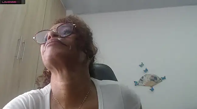 BustyMilf  online show from 01-31-25, 06:03