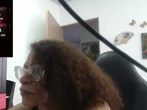 BustyMilf  online show from 03-22-25, 06:36