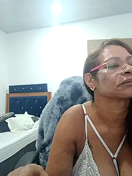 BustyMilf  online show from 10-09-25, 01:09