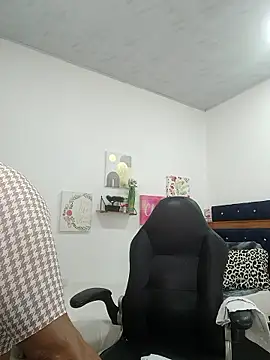 BustyMilf  online show from 01-08-26, 12:29