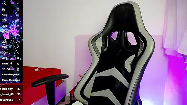 ninatiny online show from 01-11-25, 12:50