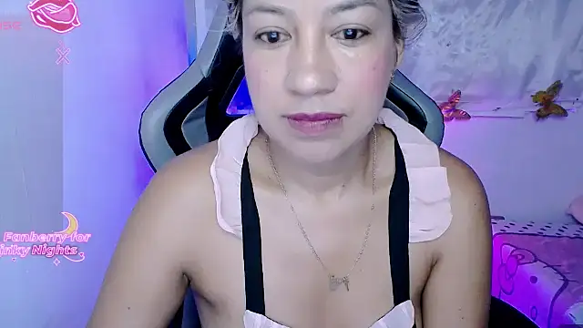 ninatiny online show from 11-25-25, 10:26