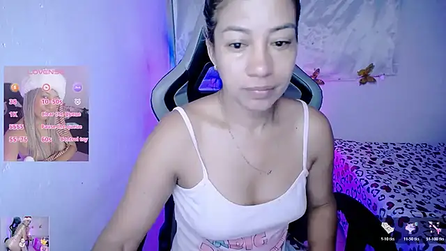 ninatiny online show from 01-10-26, 09:33