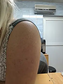 SabinaSweety online show from 12-04-25, 12:36