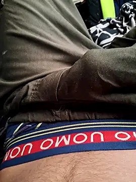 Snapshot of jorgenew chatting on 10-08-25, 03:42 jorgenew online show from 10-08-25, 03:42