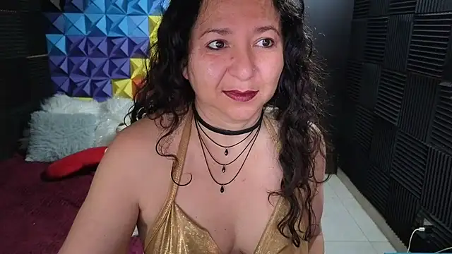 katifoxx online show from 10-19-25, 03:56