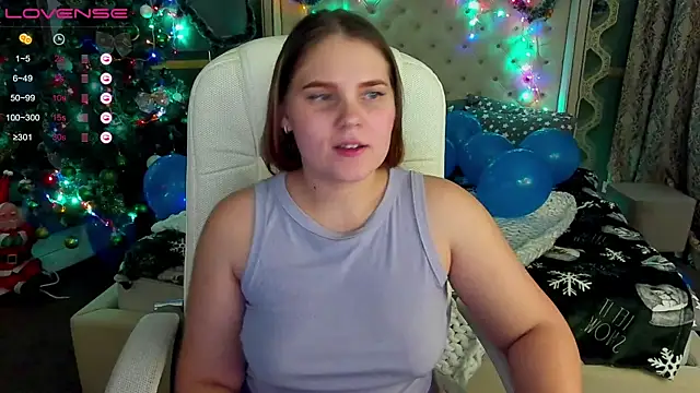 Snapshot of VinnaSky chatting on 12-19-24, 10:42 VinnaSky online show from 12-19-24, 10:42