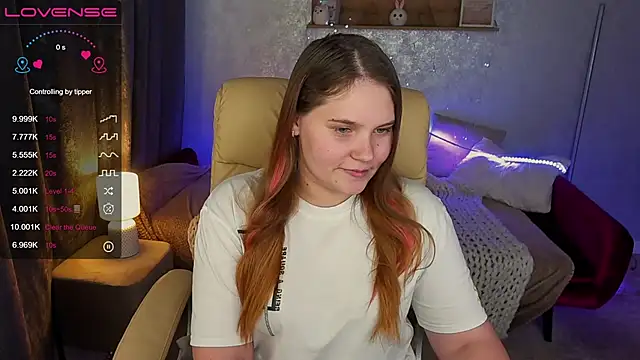 Snapshot of VinnaSky chatting on 01-19-25, 09:55 VinnaSky online show from 01-19-25, 09:55