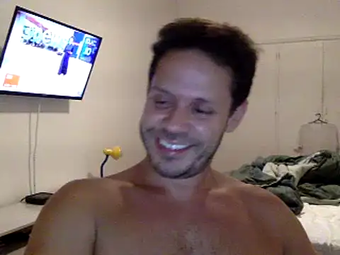 Snapshot of FelipeRiver chatting on 02-06-25, 02:22 FelipeRiver online show from 02-06-25, 02:22