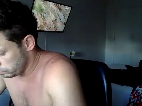 Snapshot of FelipeRiver chatting on 01-11-26, 08:25 FelipeRiver online show from 01-11-26, 08:25