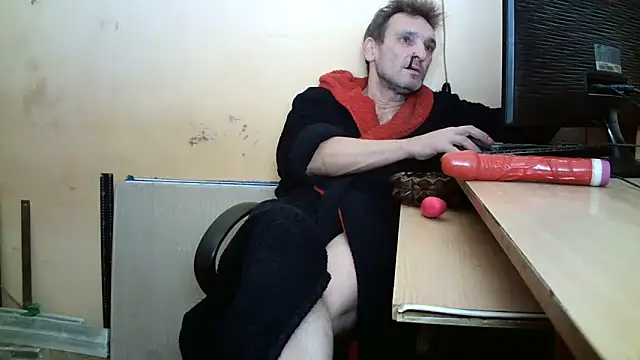 dundyFocus online show from 11-26-25, 03:57