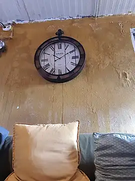 mila38 online show from 12-17-25, 10:10