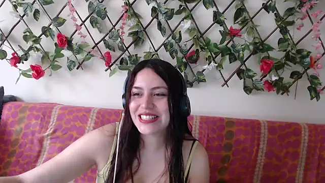 Snapshot of Jack_Emily1 chatting on 09-10-25, 05:24 Jack Emily1 online show from 09-10-25, 05:24
