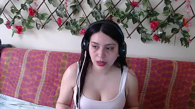 Snapshot of Jack_Emily1 chatting on 09-14-25, 06:07 Jack Emily1 online show from 09-14-25, 06:07
