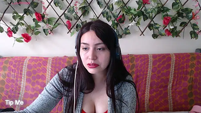 Snapshot of Jack_Emily1 chatting on 09-28-25, 05:51 Jack Emily1 online show from 09-28-25, 05:51