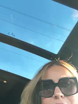 Etwas neugierig online show from 03-11-25, 03:45