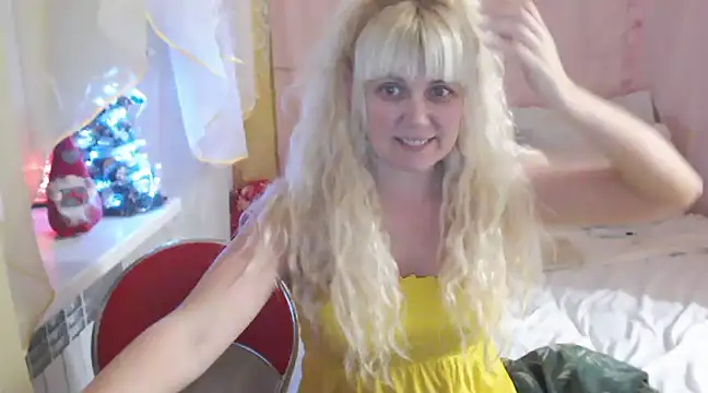 Snapshot of SunnySylvia chatting on 12-25-24, 05:26 SunnySylvia online show from 12-25-24, 05:26