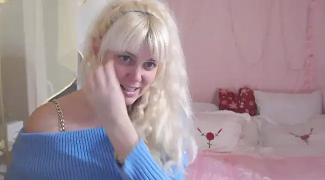 Snapshot of SunnySylvia chatting on 01-13-25, 03:47 SunnySylvia online show from 01-13-25, 03:47