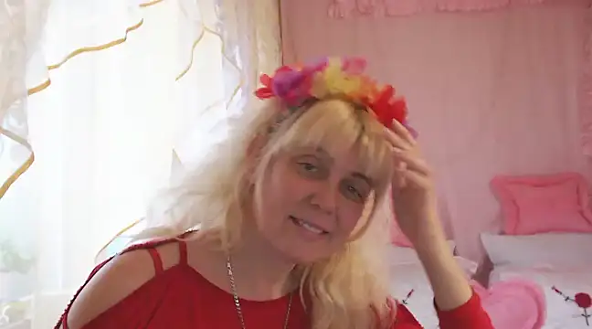 Snapshot of SunnySylvia chatting on 02-06-25, 04:25 SunnySylvia online show from 02-06-25, 04:25