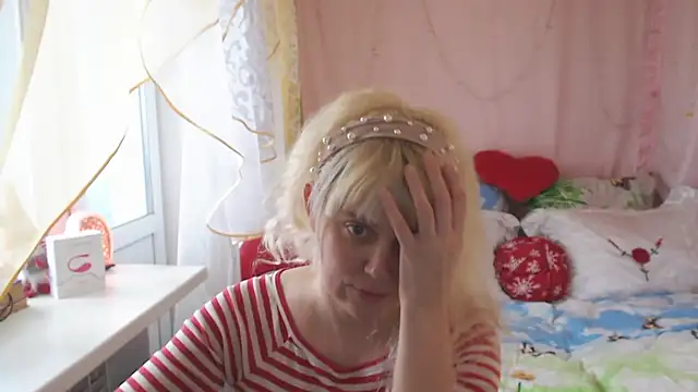 Snapshot of SunnySylvia chatting on 03-02-25, 06:16 SunnySylvia online show from 03-02-25, 06:16