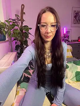 Snapshot of Trixie-Tainted chatting on 01-17-25, 12:10 Trixie-Tainted online show from 01-17-25, 12:10