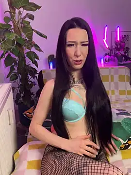 Snapshot of Trixie-Tainted chatting on 02-10-25, 06:56 Trixie-Tainted online show from 02-10-25, 06:56