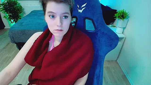 CranberryHot online show from 12-02-25, 08:19