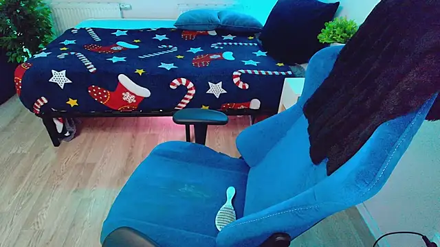 CranberryHot online show from 03-01-26, 04:47