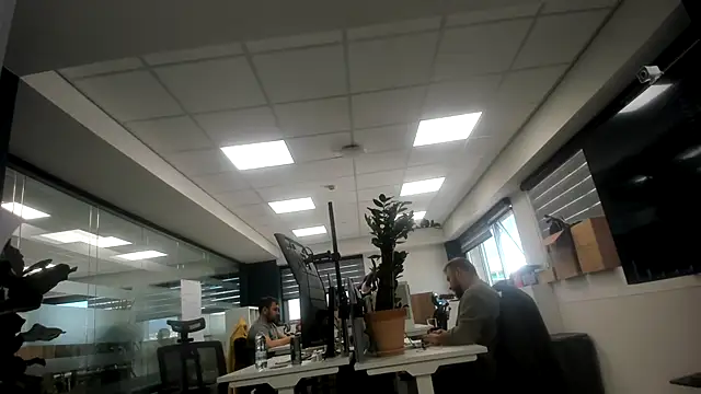 fmodel online show from 02-20-25, 12:47