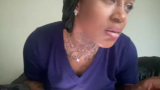 Snapshot of Creamesensation chatting on 02-27-26, 02:50 Creamesensation online show from 02-27-26, 02:50