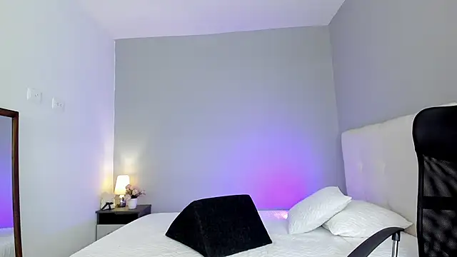 NataliaBuiles online show from 03-12-25, 05:28