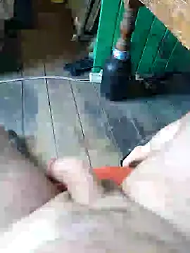 Snapshot of Alvaro2017 chatting on 02-05-25, 07:42 Alvaro2017 online show from 02-05-25, 07:42