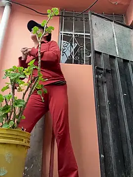 latinfemale online show from 11-11-25, 05:57