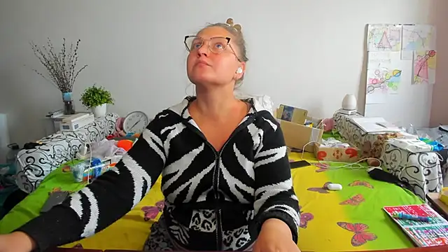 IamYourNarcotic online show from 10-26-25, 11:16