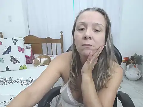 yeslluisa online show from 02-26-26, 07:46