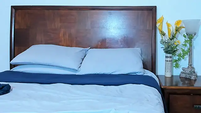 Christine 35 online show from 02-15-25, 05:39