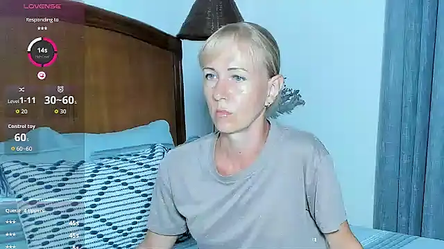 Christine 35 online show from 11-17-25, 12:11